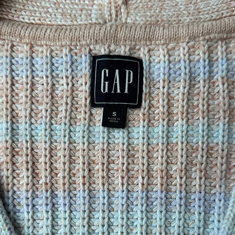GAP Women's Button-Up Striped Cardigan - Picture 2 of 4